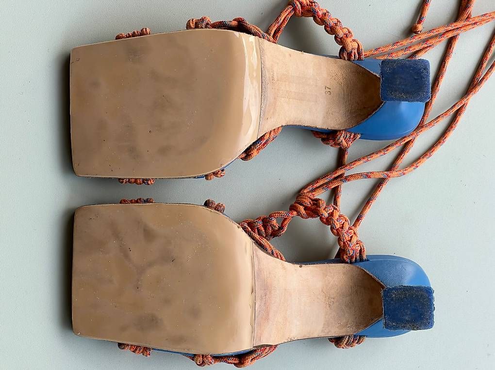 Miista Chaussures femmes: Heels Miista Stephanie orange/blau – D'occasion à Zürich par lesliemajer 4