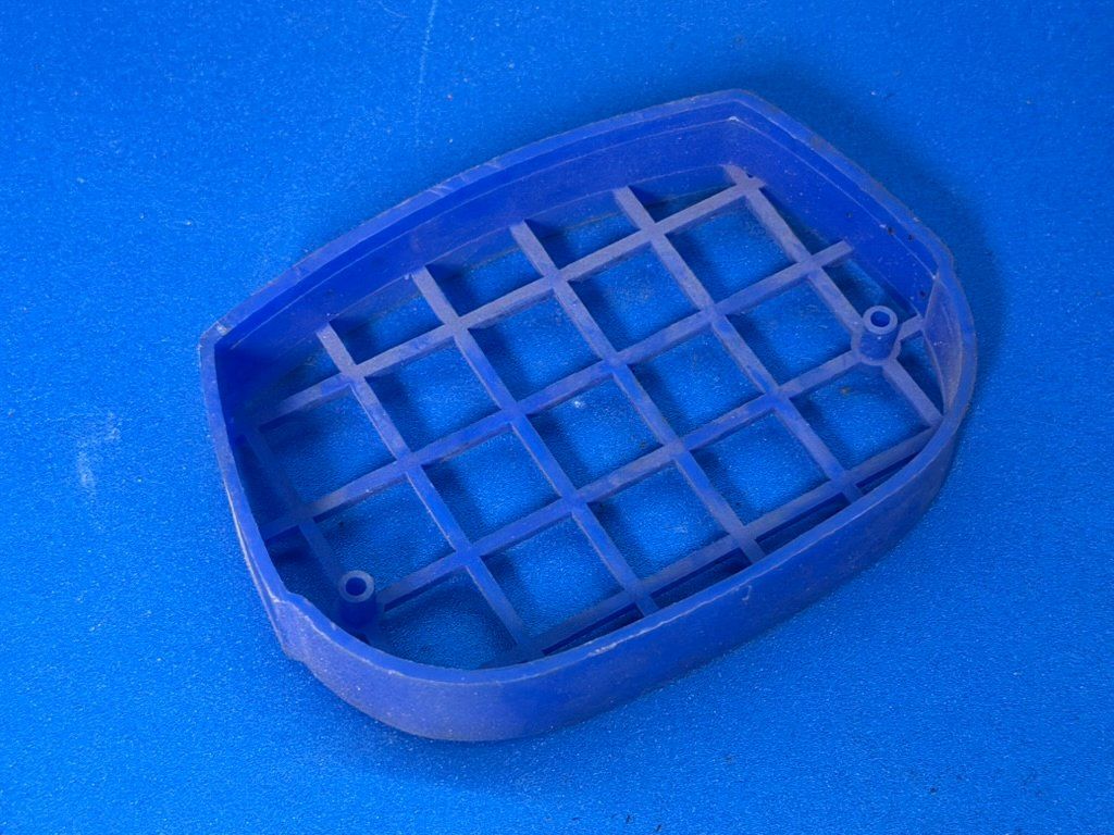 Pièces pour mobylette: Lampengitter Ciao blau – D'occasion à Bolken par si.x.las 1