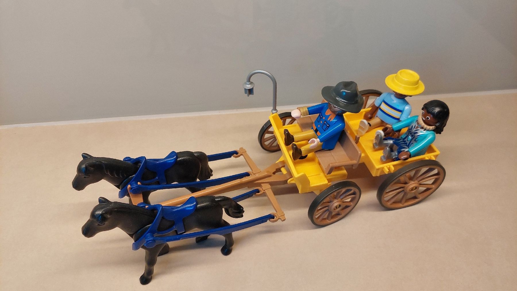 Playmobil Giocattoli: Playmobil Pferdewagen – Usato da Wisen SO venduto da Shopoholiker 1