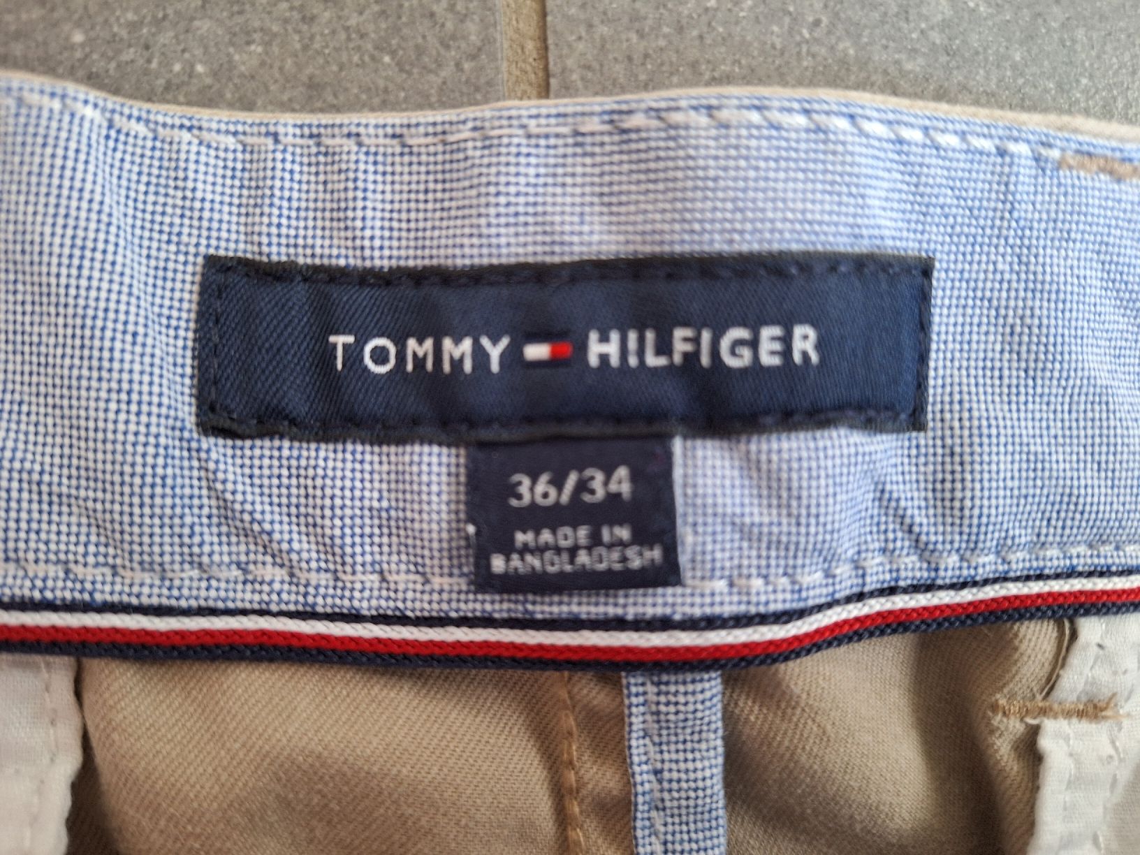 Tommy Hilfiger Pantaloni: Tommy Hilfiger 36/34 – Usato da Konolfingen venduto da Bernerin1987 2