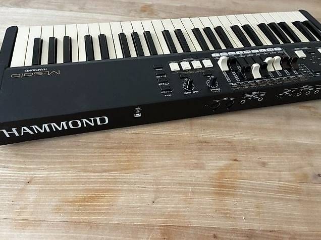 Instruments de musique: Hammond Orgel M-Solo  – D'occasion à Rubigen par Musikzubehoer 2