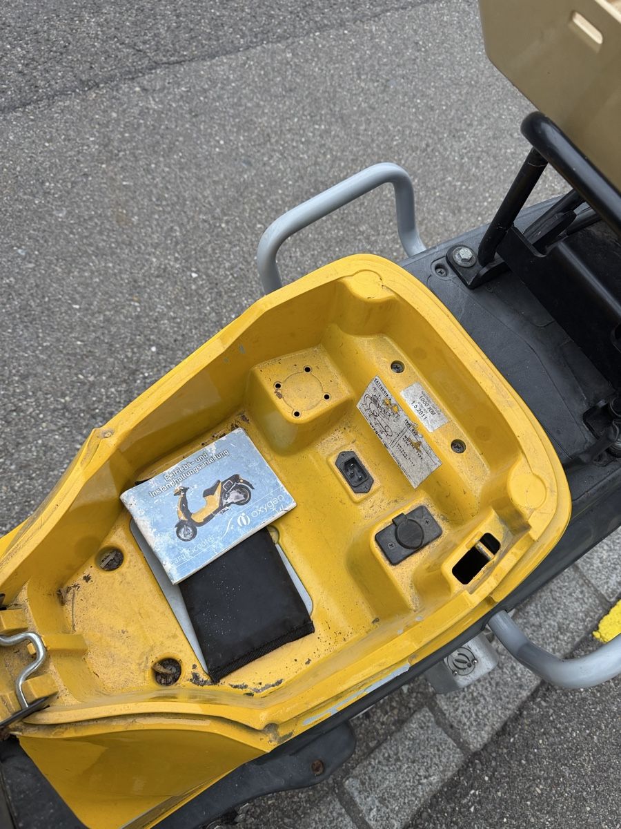 Veicoli elettrici: Roller OXYGEN OX5 Defekt 2011 ab 1.- – Difettoso da Otelfingen venduto da Haimoud 3