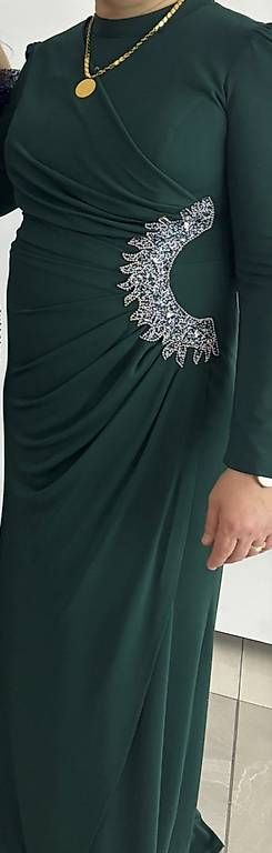 Vestiti: Abendkleid Grösse 46 – Usato da Näfels venduto da hano.degi