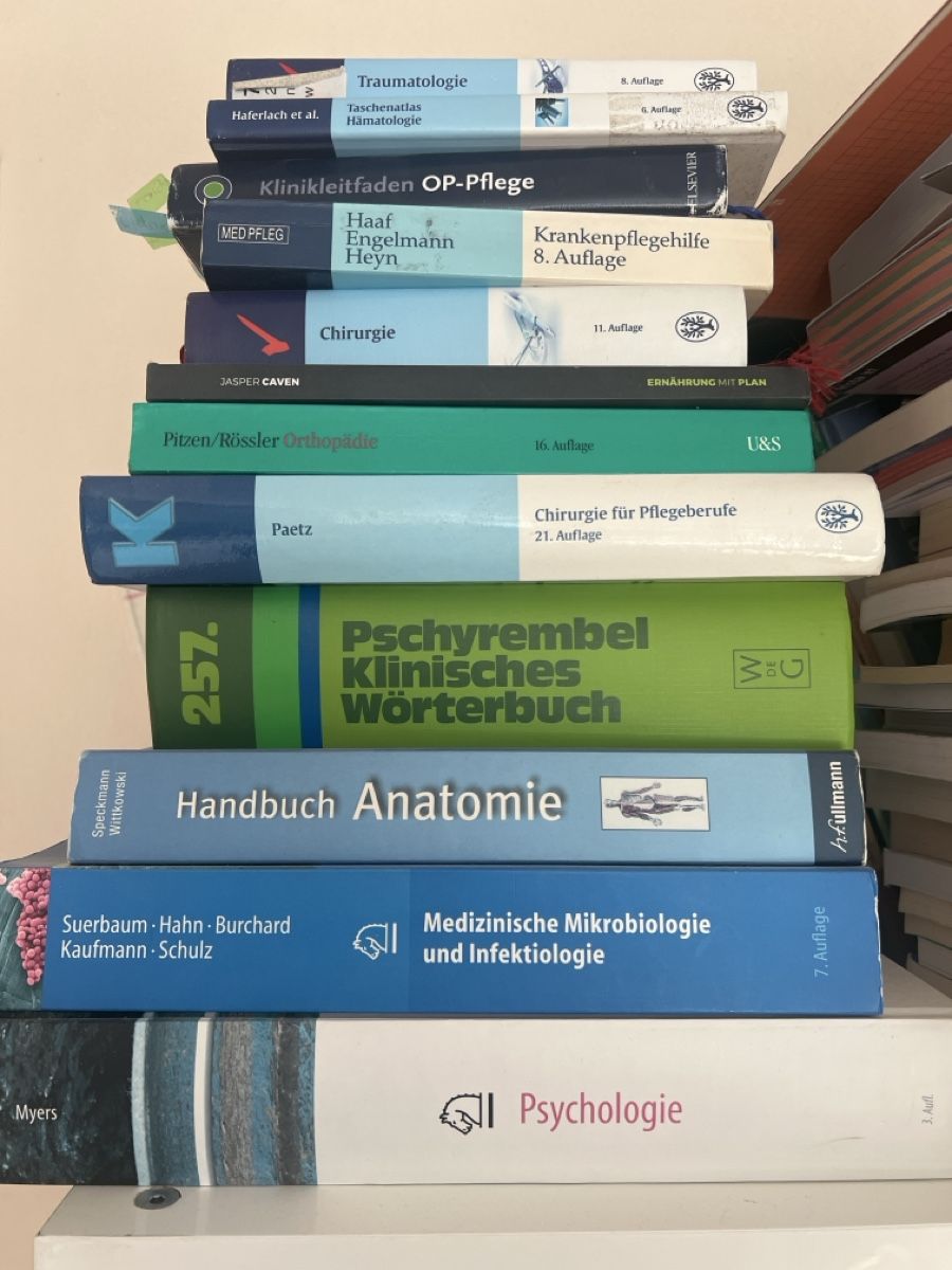 Libri: Medizinische Bücher – Usato da St. Pantaleon venduto da ard_jl8f