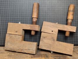 2 Wunderschöne alte Holz Schraubzwingen