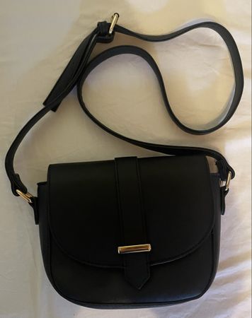 Schwarze Tasche neuwertig