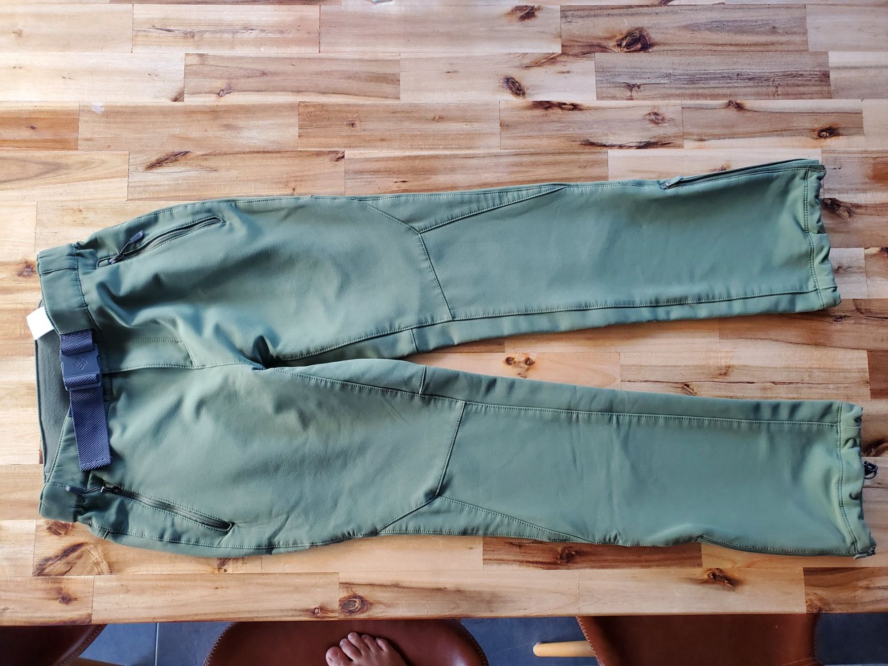 Columbia Pantaloni: Columbia Softshell Hose Gr 36 – Nuovo (secondo la descrizione) da Schwarzsee venduto da dergli01