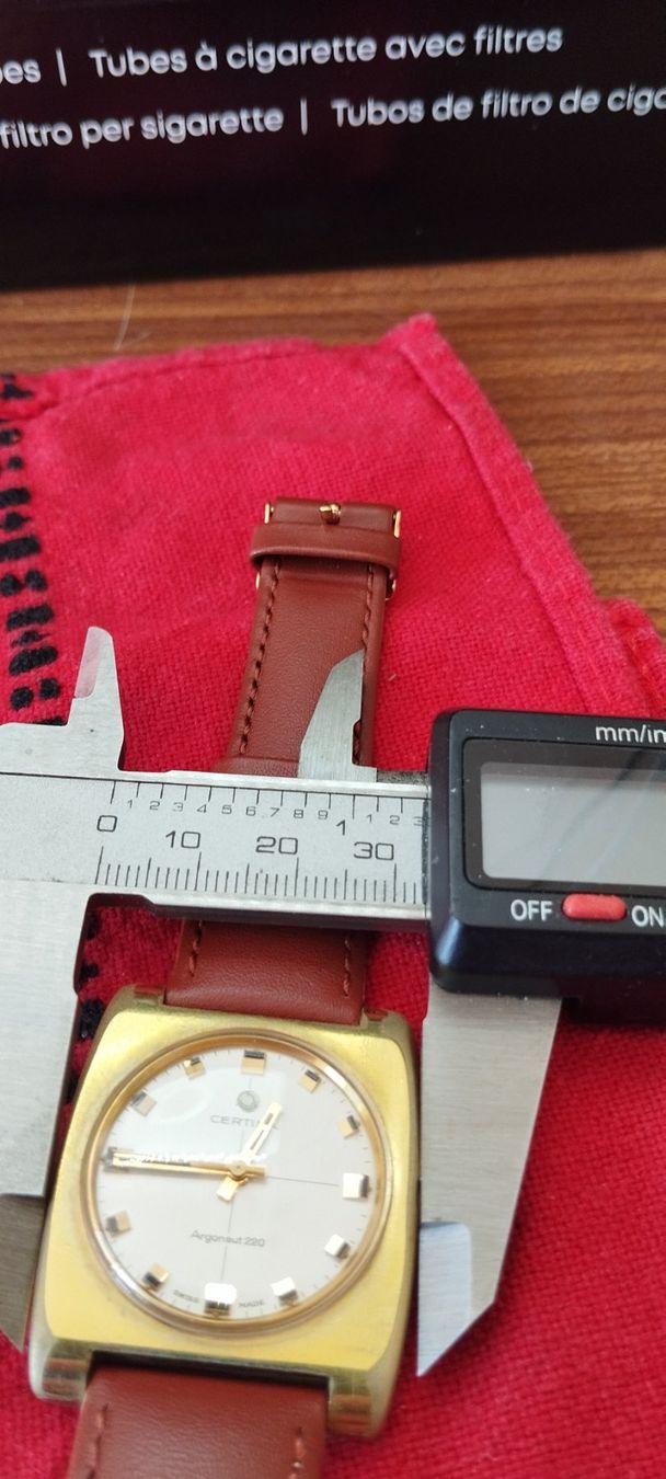 Certina Uhren: Montre CERTINA Argonaut 220 – Gebraucht aus La Chaux-de-Fonds von jac_9llg 9