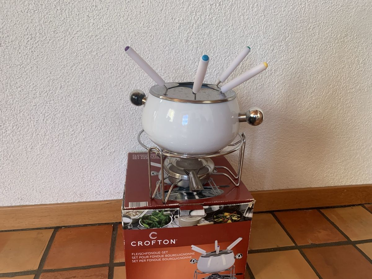Appareils de cuisine: Crofton Meat Fondue Set – D'occasion à Chézard-St-Martin par iva_xw8z 1