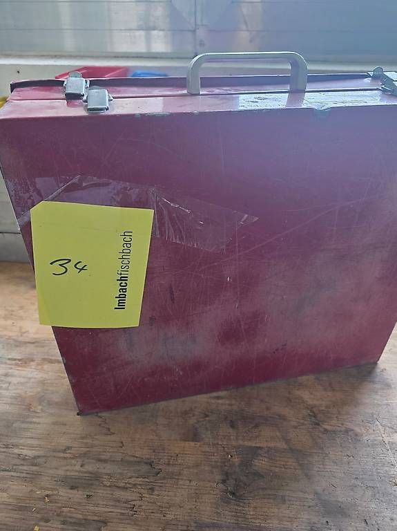 Tutti gli attrezzi: Div. Servicekoffer mit Ersatzteilen – Usato da Fischbach LU venduto da luk_9tzs