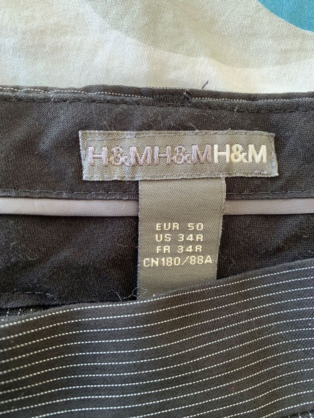 H&M Pantaloni: Pantalon hm homme – Usato da Sion venduto da tchana77 1