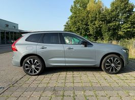 VOLVO XC60 T6 eAWD Plug-in Hybrid Ultimate Dark