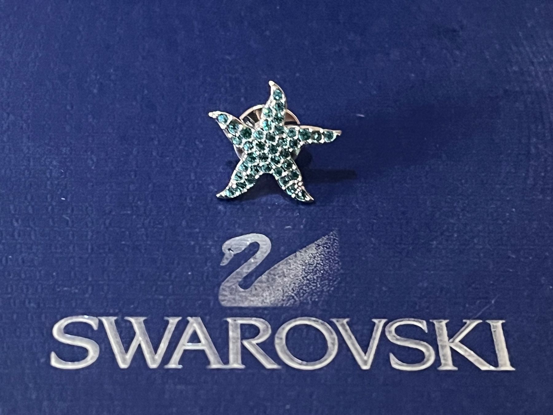 Swarovski Broches & Aiguilles: Swarovski Brosche neu & original – Neuf (Voir description) à Kirchleerau par Dalmi220 2