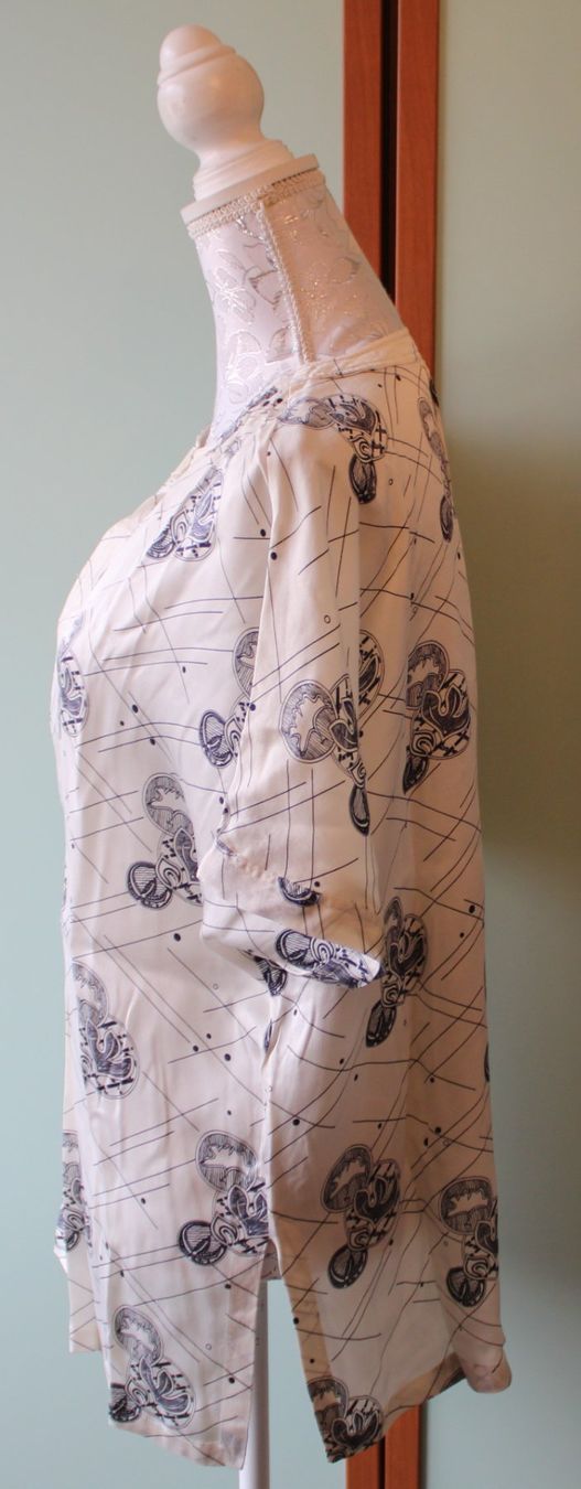 Escada Blusen: Seidenbluse von *ESCADA* – Gebraucht aus Schaan von antikes_und_kurioses 3