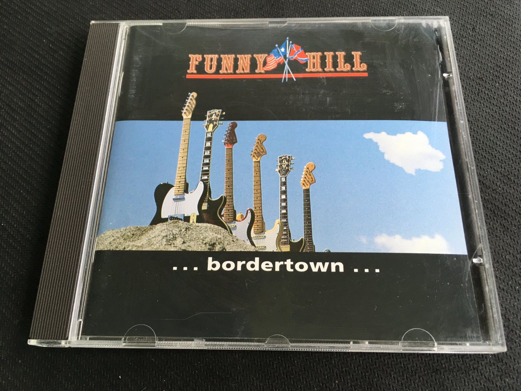CD: Funny Hill - Bordertown -CD- – Usato da St.Gallen venduto da MedienJoe