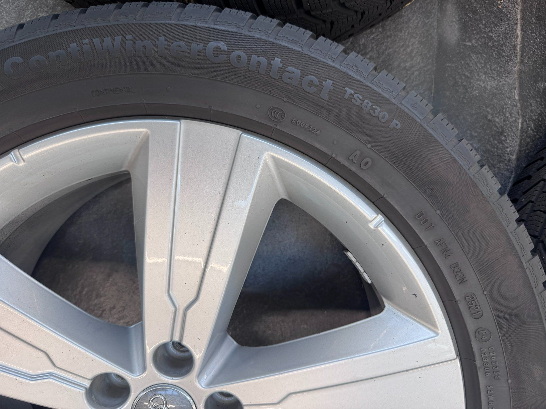 Audi Pneumatici & Ruote complete: Originale Audi Q7 Winterkompletträder 20" – Usato da Arbon venduto da mei_6xbn 3