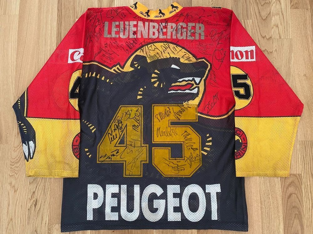 Maillot De Hockey Vintage SC Bern (Suisse) Années 90 - Signé Howald, Taille XL-2XL, Occasion