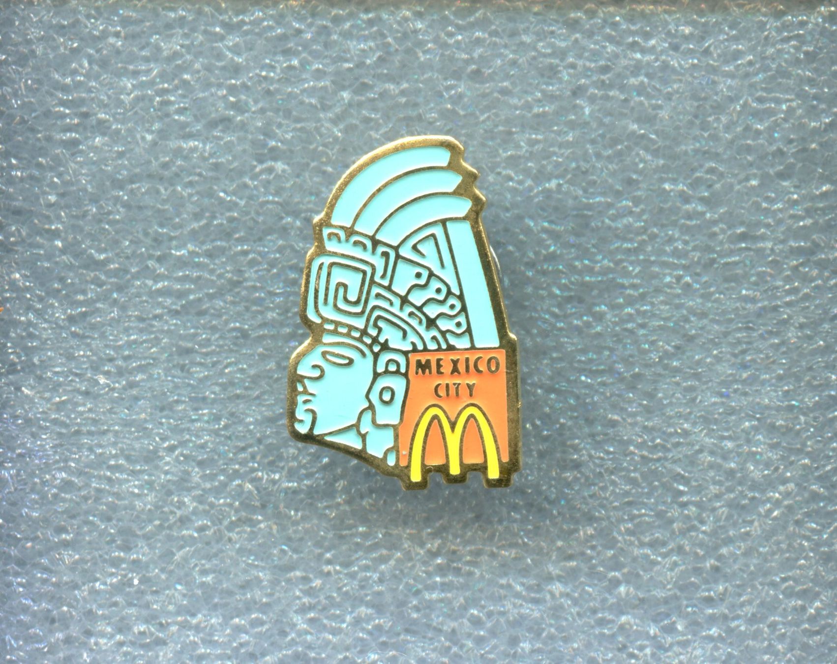Placchette & Badge: Mc Donald's  MEXICO CITY – Usato da Winterthur venduto da Sammleroase