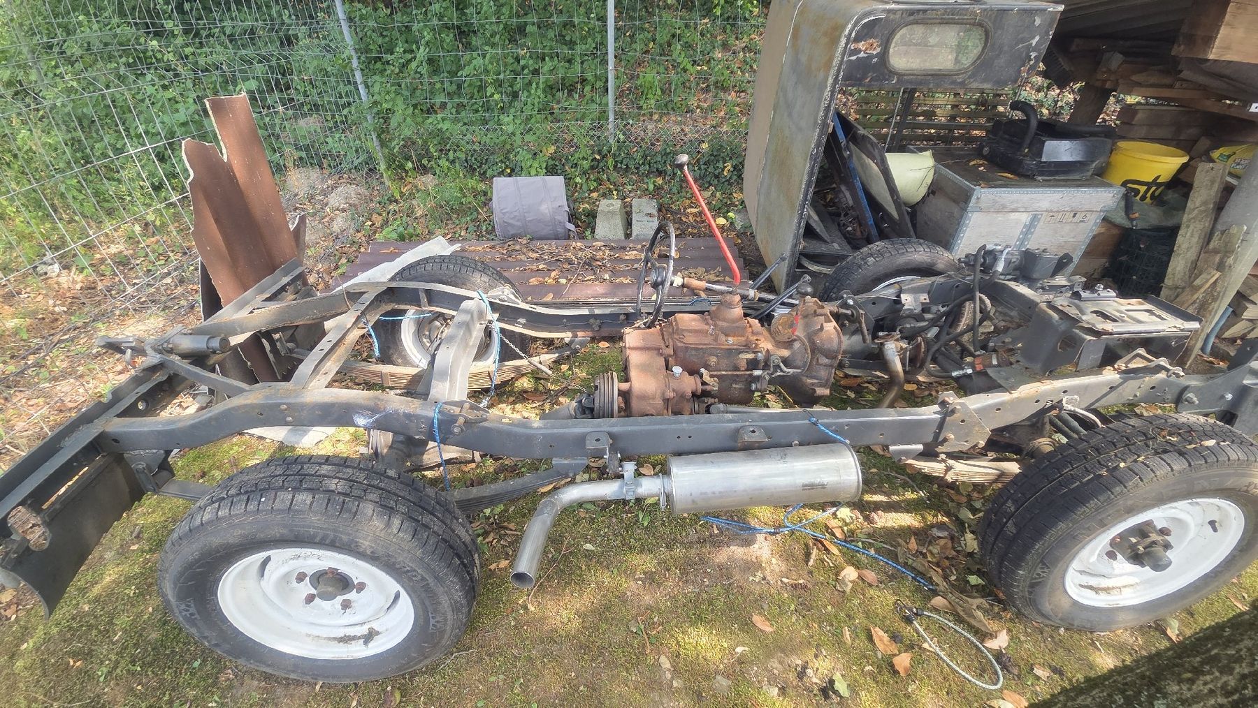 Jeep Tutti pezzi di ricambio auto: Telaio e cambio Jeep Willis – Usato da Coldrerio venduto da RaulF22 1