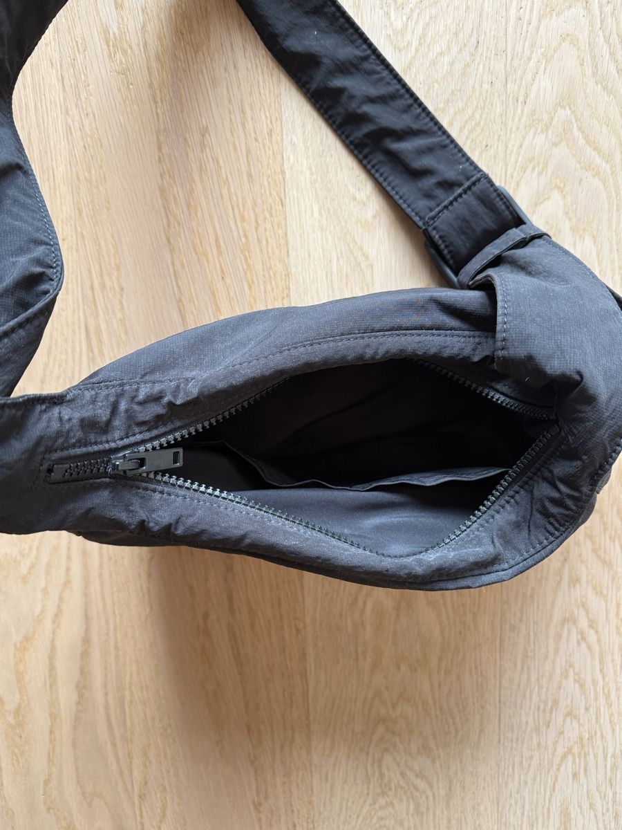 Cos Taschen: Schwarze COS Umhängetasche – Neu (gemäss Beschreibung) aus Zürich von sandro_colombini 4