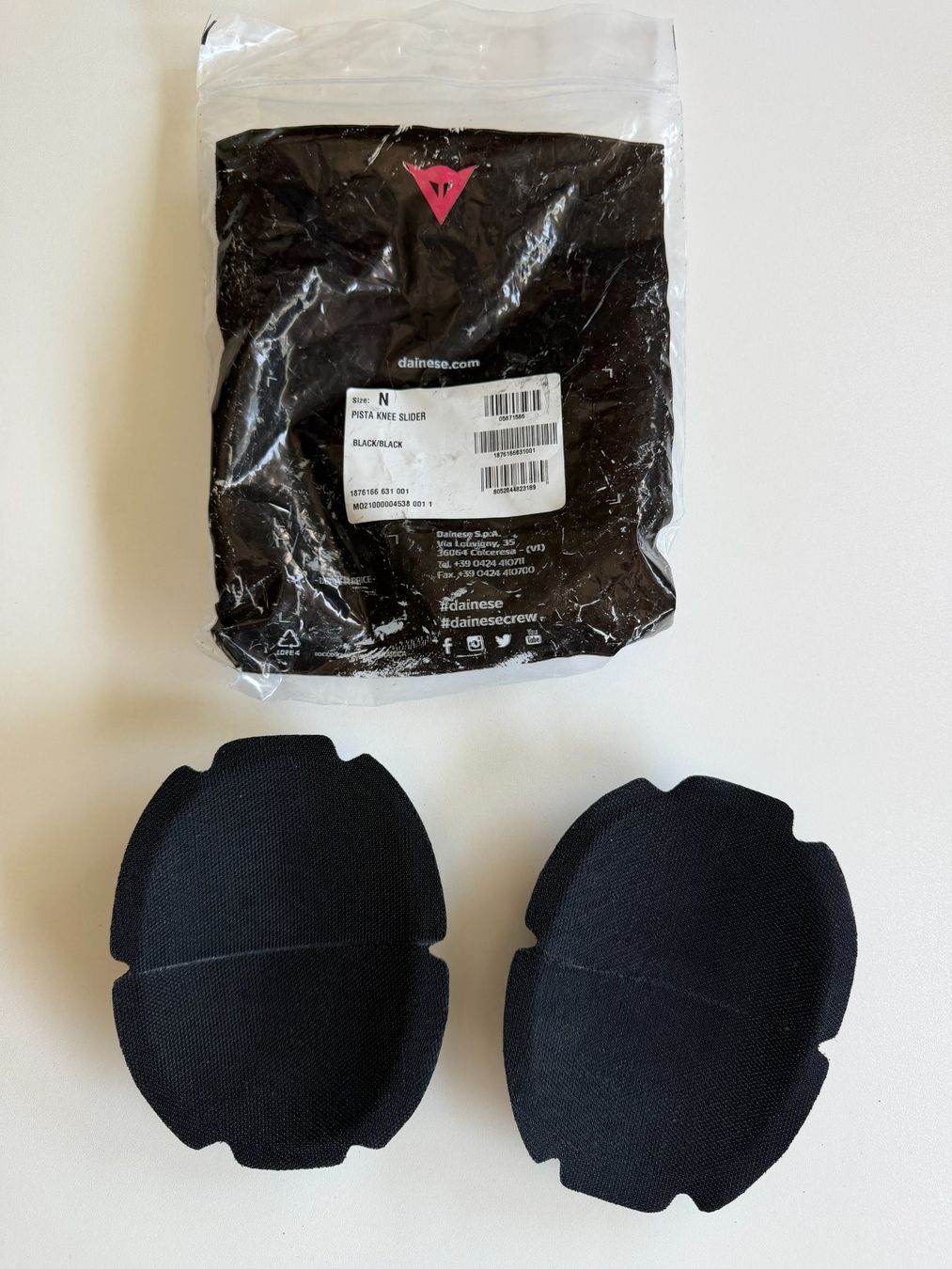 Scarpe da donna: Dainese knee sliders – Nuovo e nell'imballaggio originale da Zürich venduto da JulesZHW 1
