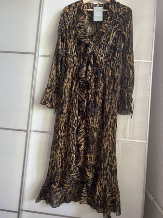 Beautiful Print Midi Dress - Perfect for Autumn! 🍂✨