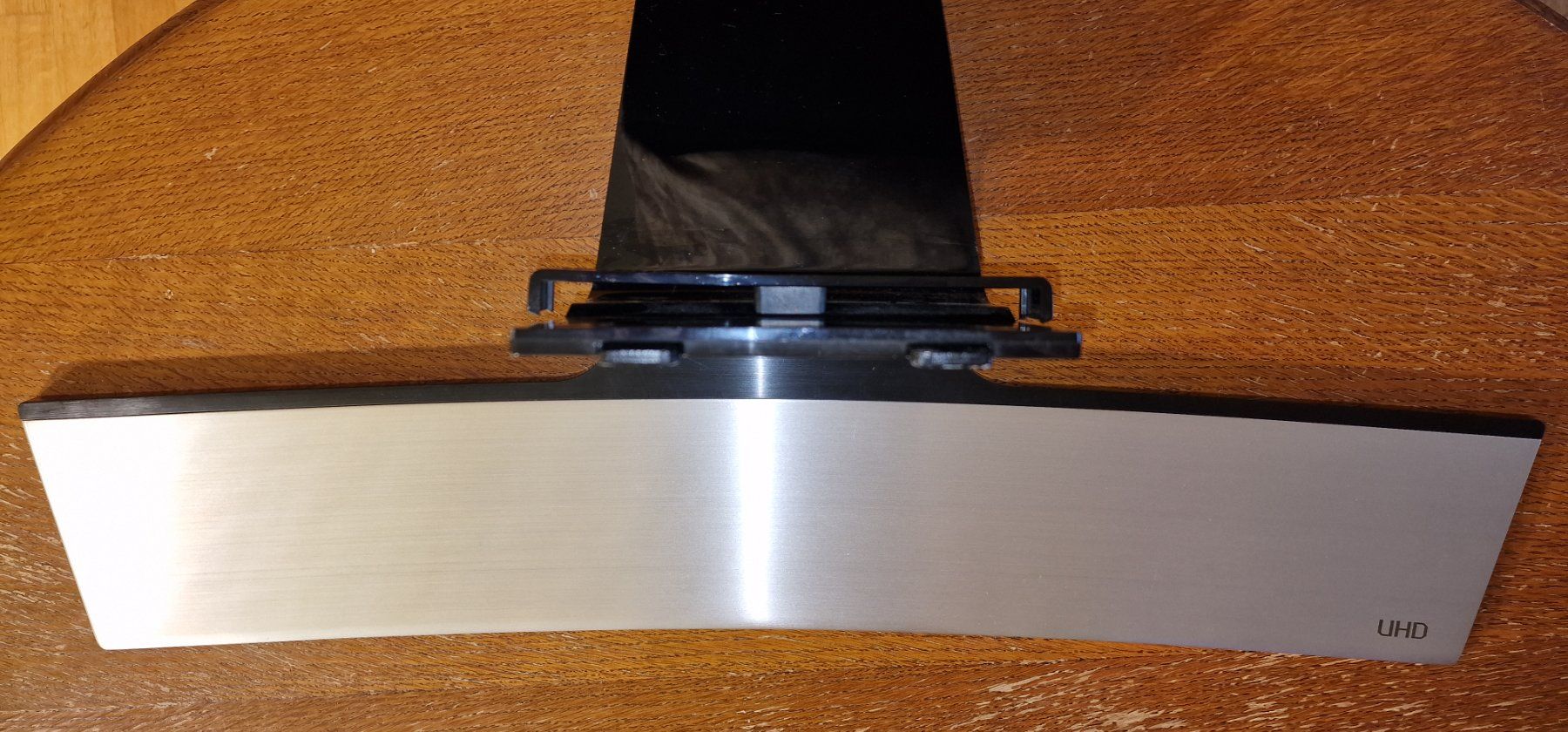 Samsung Supporti a parete: Samsung BN96-31663B Stand – Usato da Pfungen venduto da Fastback66