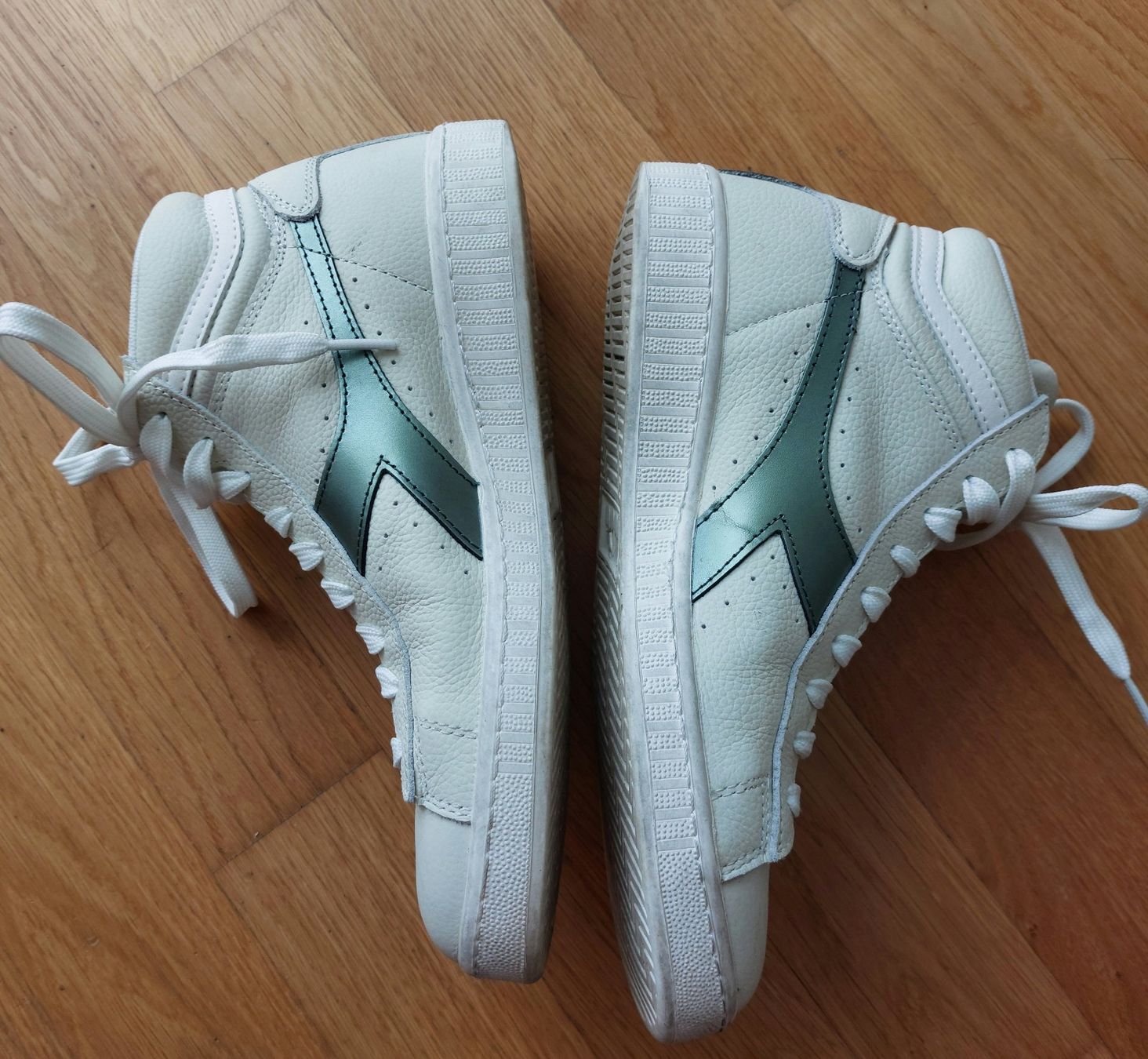 Diadora Scarpe da donna: Diadora Game mental Sneaker 39 – Nuovo (secondo la descrizione) da Niederrohrdorf venduto da Charly301 1