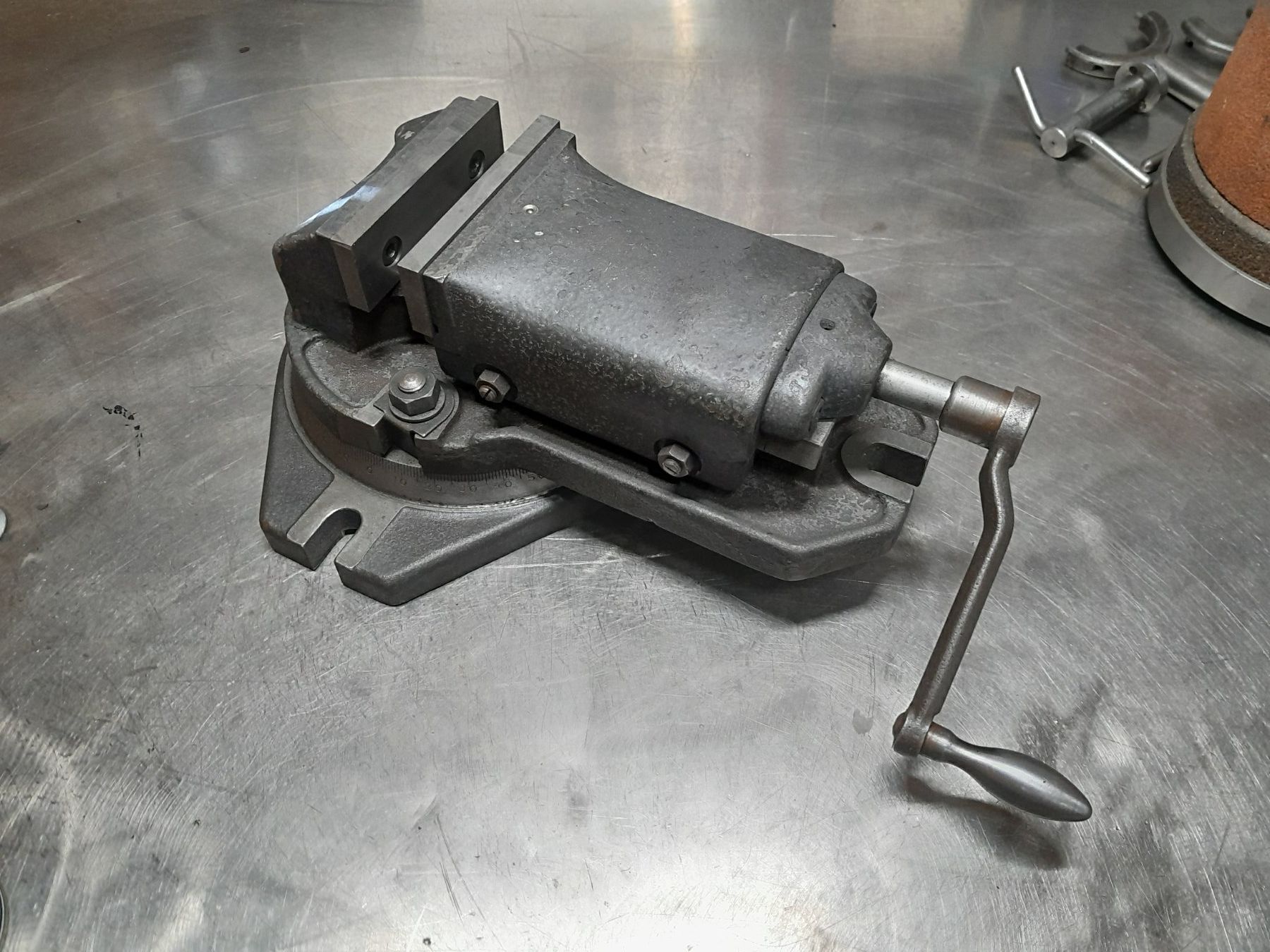 Smerigliatrici & Lucidatrici: Topf-Schleifmaschine – Usato da Uebeschi venduto da reu_9dql 6