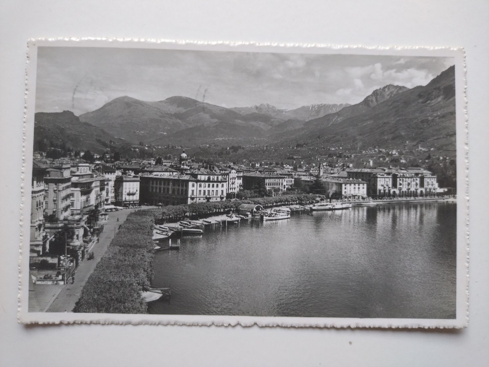 Cartoline postali: Carte postale Lugano Quai 1939  – Usato da Farvagny-le-Grand venduto da LaCaverne