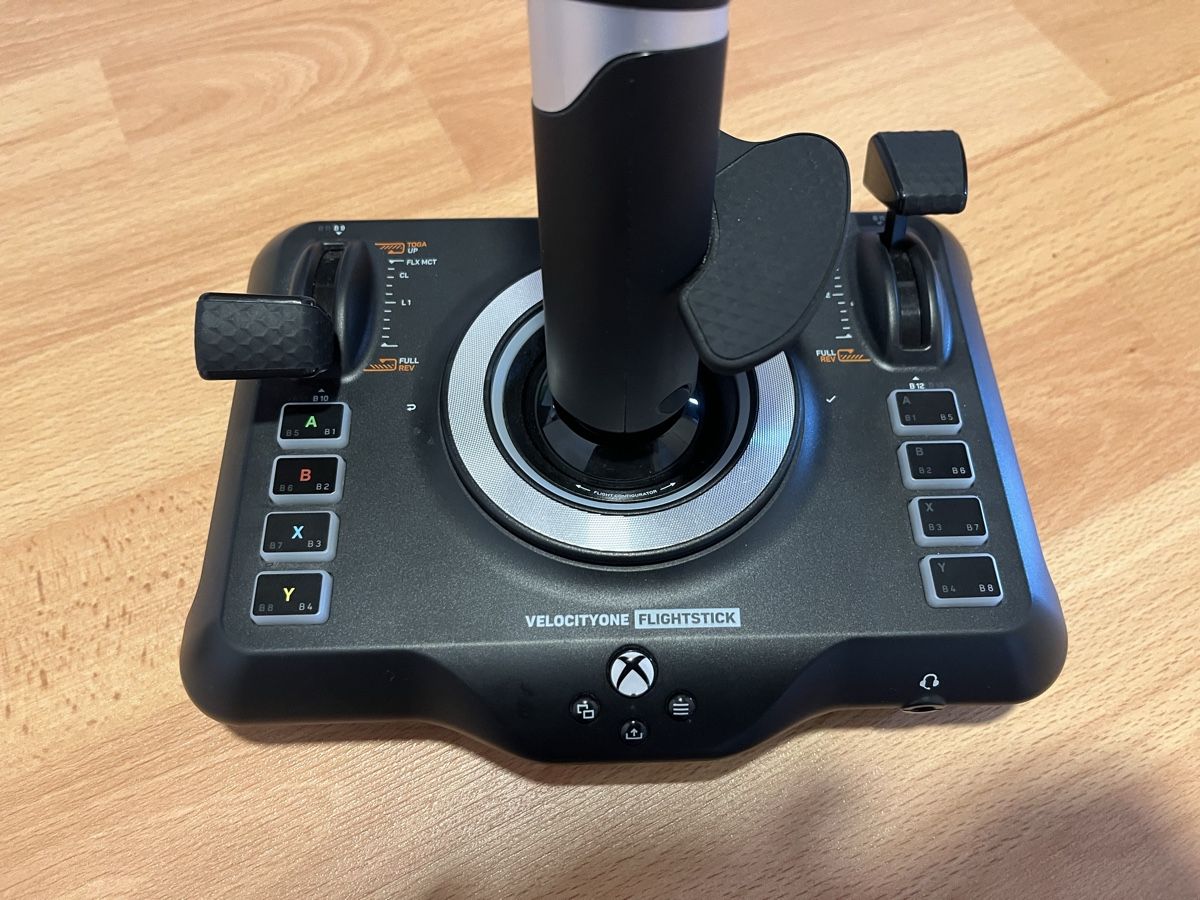 Thrustmaster Manettes: Turtle Beach Velocity One Flightstick  – D'occasion à Adetswil par sch_9hl6 2
