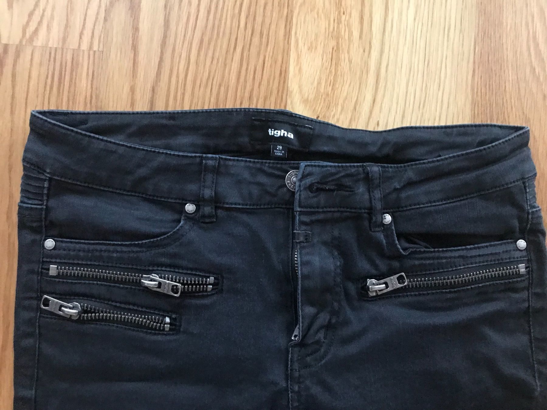 Jeans: Tigha Jeans – Usato da Unteriberg venduto da fae_2gz2 1