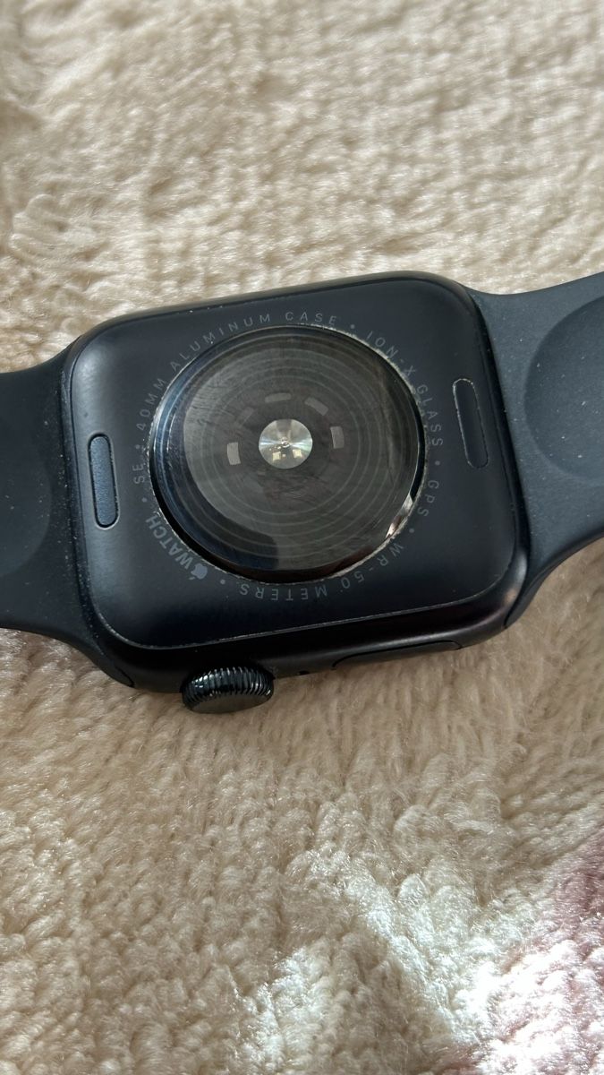 Apple Smartwatch: Apple watch SE 2023 – D'occasion à St Gallen par enigmatik777 3