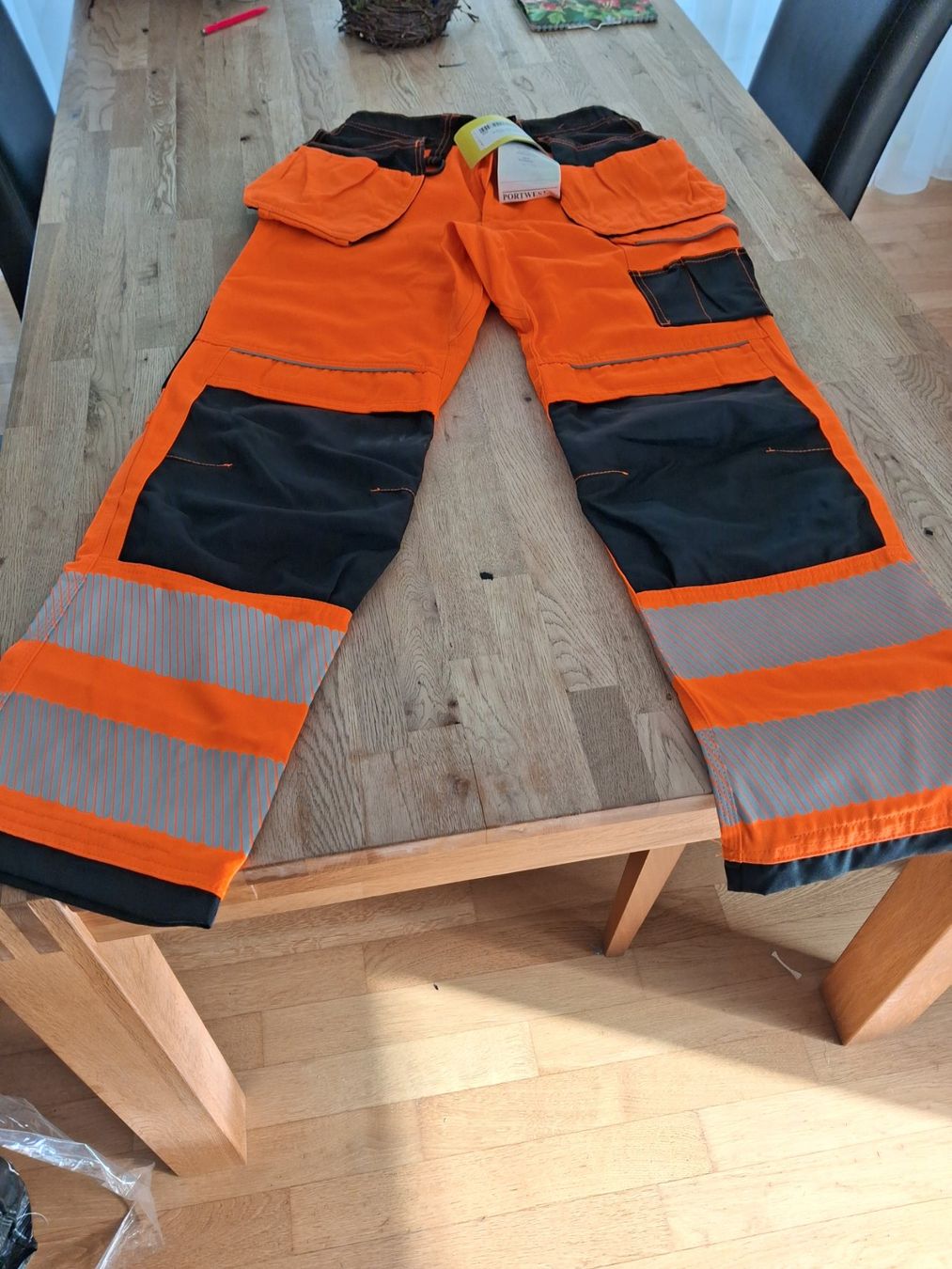 Pantaloni: Portwest Warnschutzhose Gr.46 – Nuovo e nell'imballaggio originale da Thun venduto da Beas-Allerlei