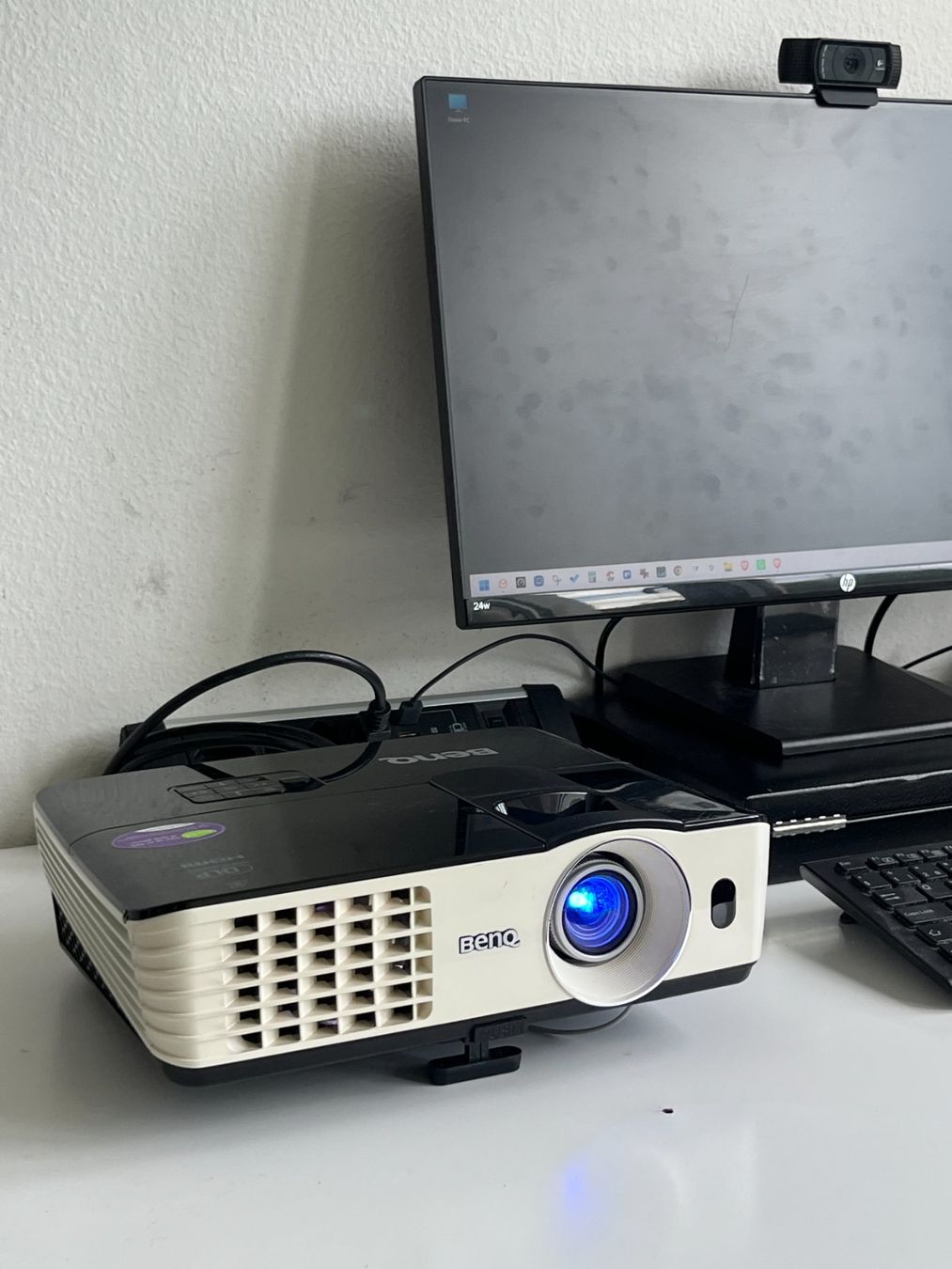 BenQ Proiettori: Projector Beamer Benq Modell TH681 – Usato da Port venduto da stefankessel
