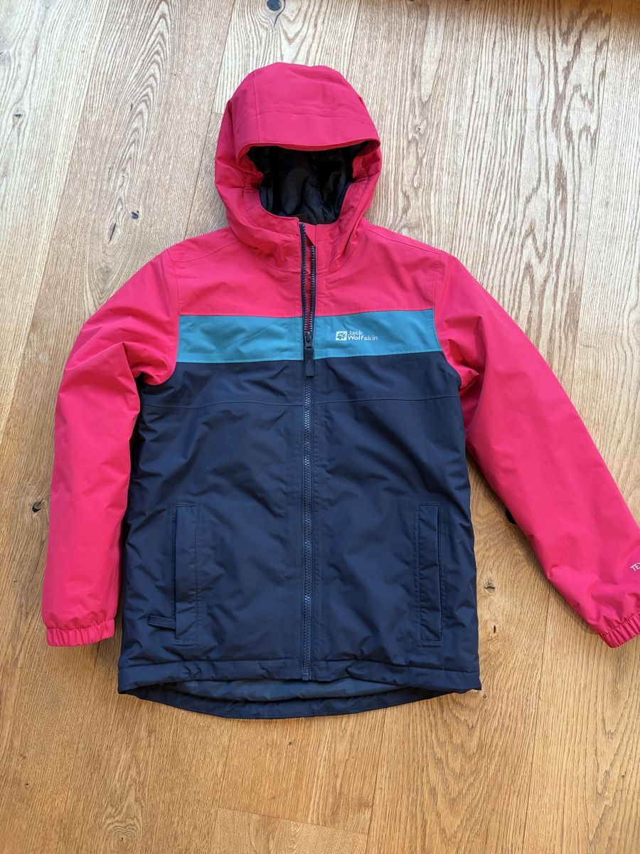 Jack Wolfskin Giacche & Cappotti: Jack Wolfskin Winterjacke Gr. 140 – Nuovo (secondo la descrizione) da Scheuren venduto da alroth