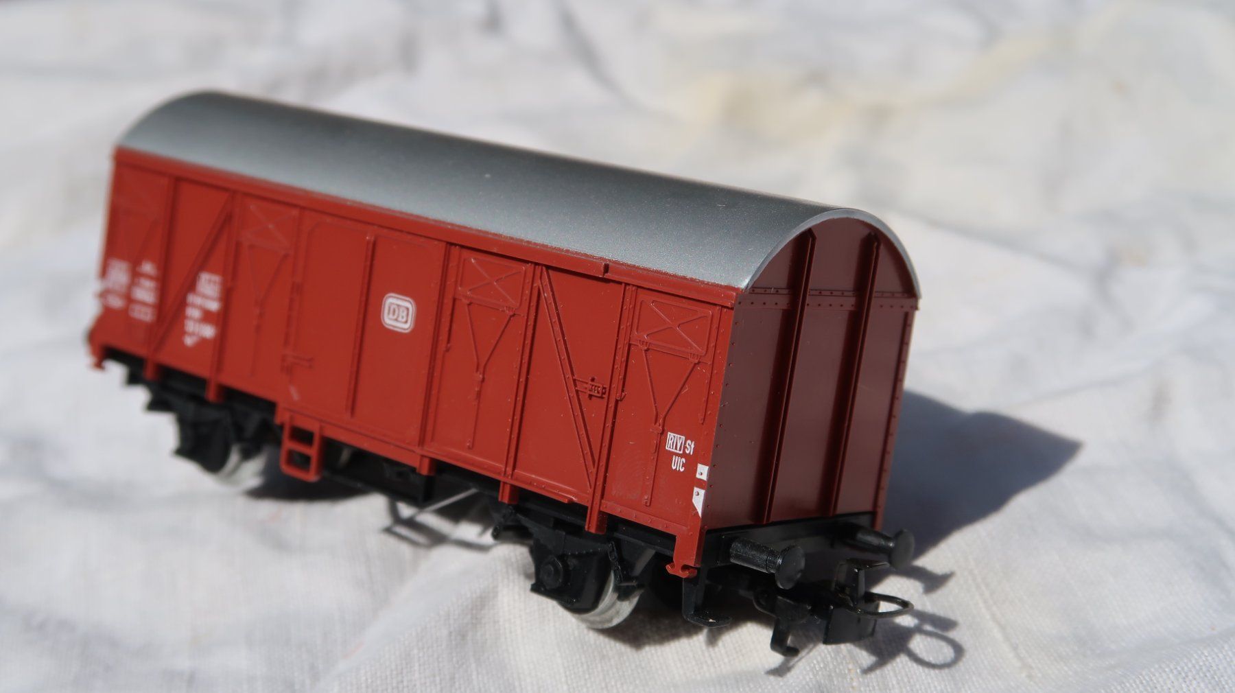 Märklin Modellini di ferrovie: MÄRKLIN Nr. 4410 DB Güterwagen – Usato da Muttenz venduto da Laeckerlihamschter 6