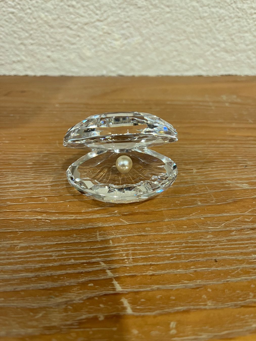 Swarovski Statuette: Swarovski Muschel mit Perle – Usato da Balzers venduto da jos_6r9r