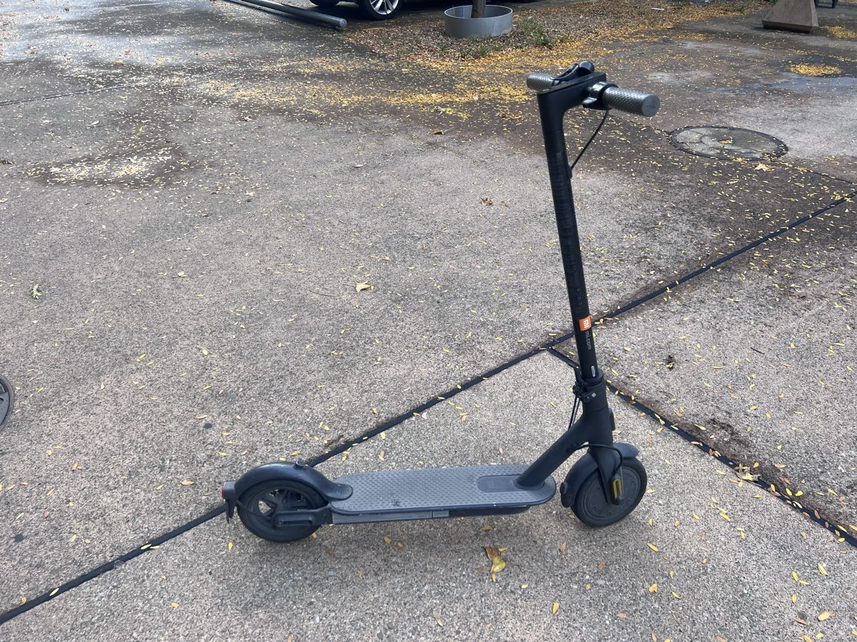 Xiaomi Kickboard: Xiaomi 1S eScooter Kickscooter  – Difettoso da Zürich venduto da hel_f2g5 1