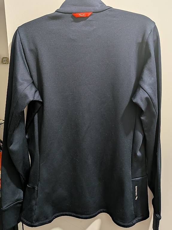 Salewa Jacken: Salewa – Gebraucht aus Basel von fla_7flq 1