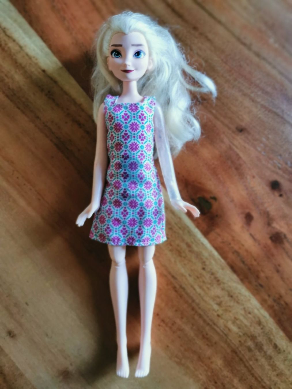 Disney Bambole: Puppe Disney Die Eiskönigin - Elsa – Usato da Boniswil venduto da Totomat-Lady2