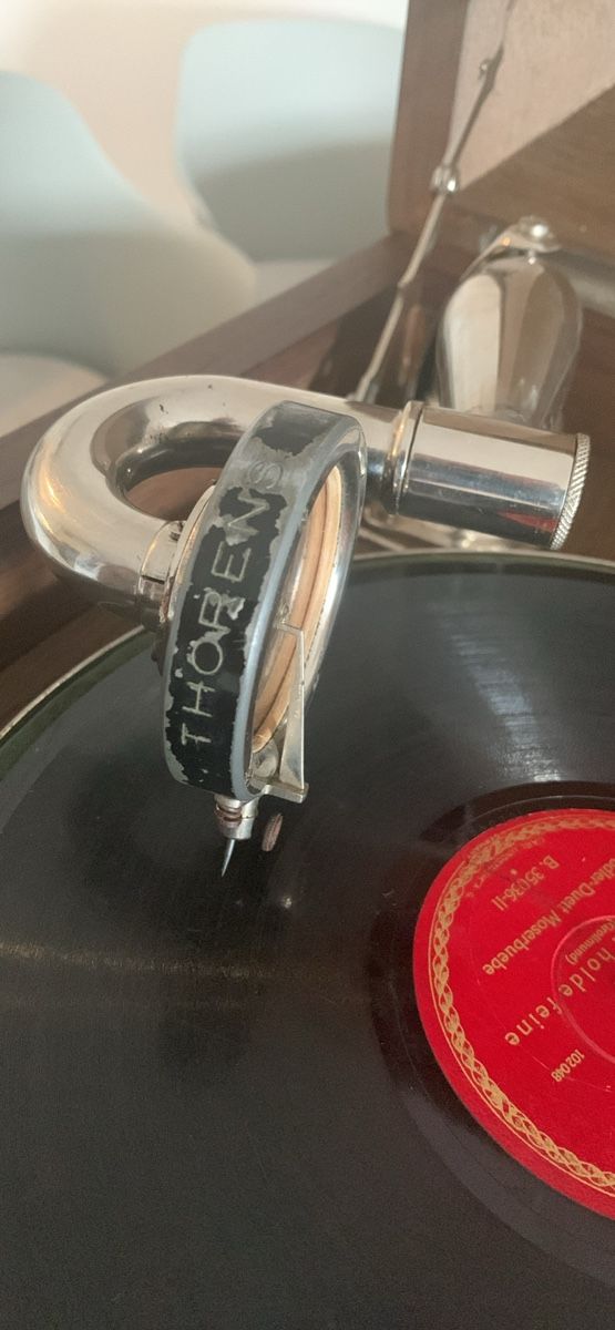 Thorens Giradischi: Ein Plattenspieler Thorens, – Usato da Rafz venduto da kkk2kkk 7
