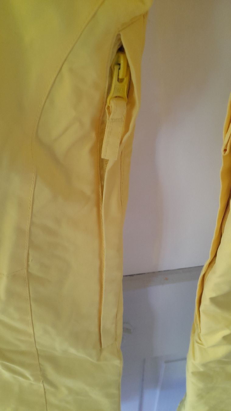 Quiksilver Pantaloni: Kinder Skihose Gr. L,  ca.14 Jahre – Usato da Nesslau venduto da Churfirsten08 3