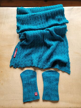 Schal und Handstulpen aus 100% Baby Alpaca, UNICA Fair Trade