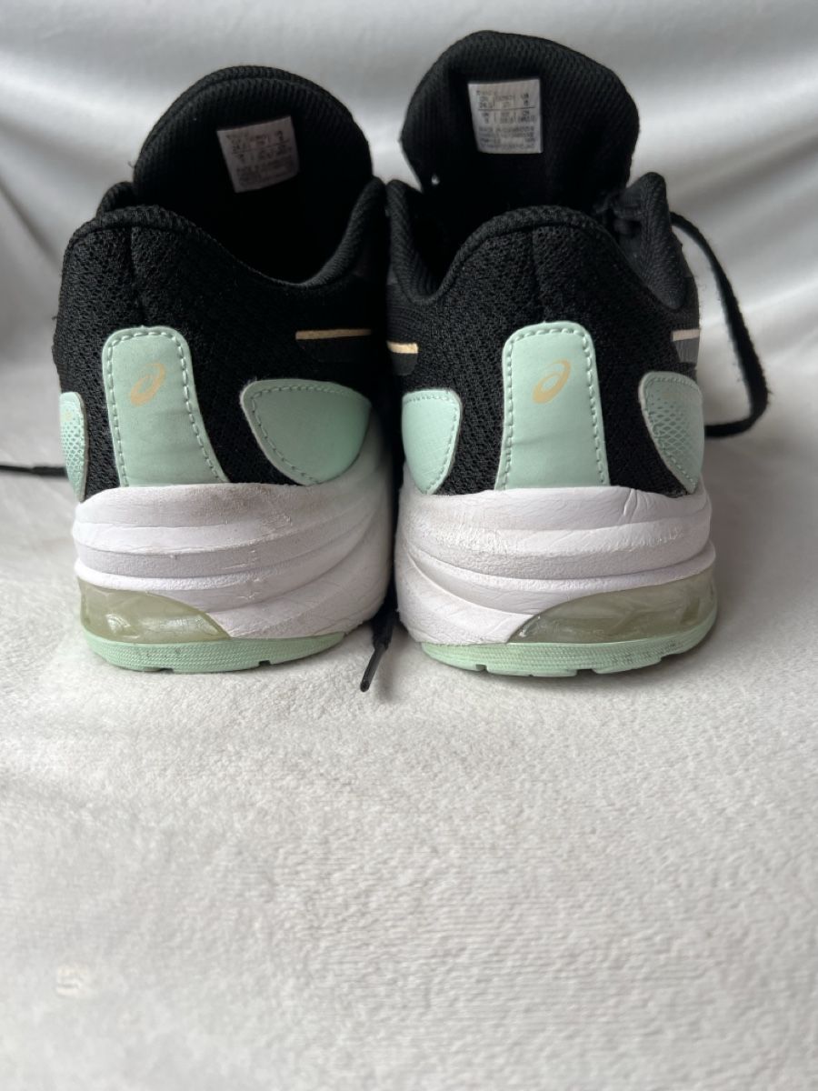 Asics Scarpe da uomo: Asics GT-1000 12 – Usato da Mörel venduto da Emozia 4