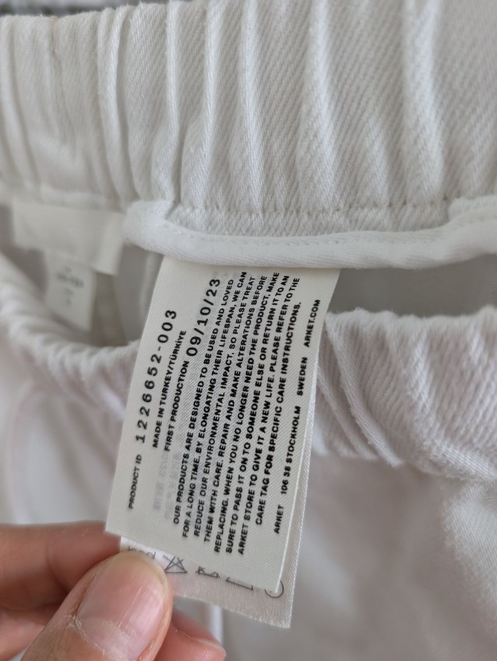 Arket Pantaloni: white cotton trousers from Arket size S – Usato da Wilen b. Wollerau venduto da Amessa 3