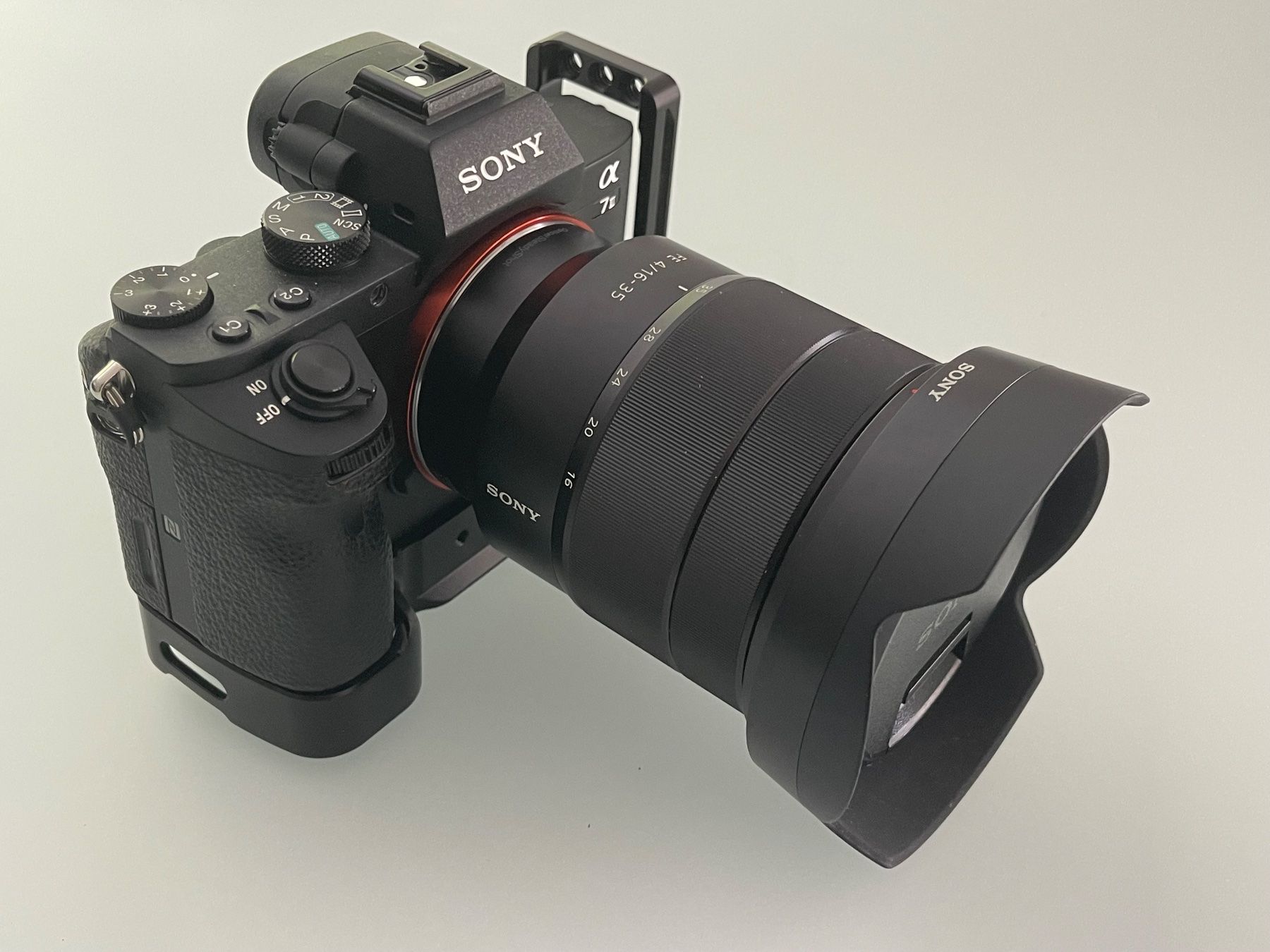 Sony Fotocamera: Neuwertige SONY Alpha 7II Vollformat Systemkamera – Nuovo (secondo la descrizione) da Mülenen venduto da CreativeSolutions