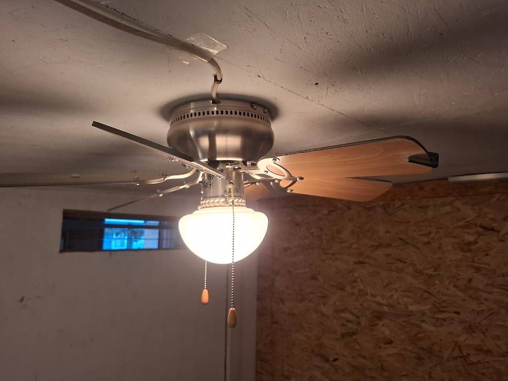Ventilatori: Deckenfentilatoren – Usato da Zofingen venduto da Jgeco 2