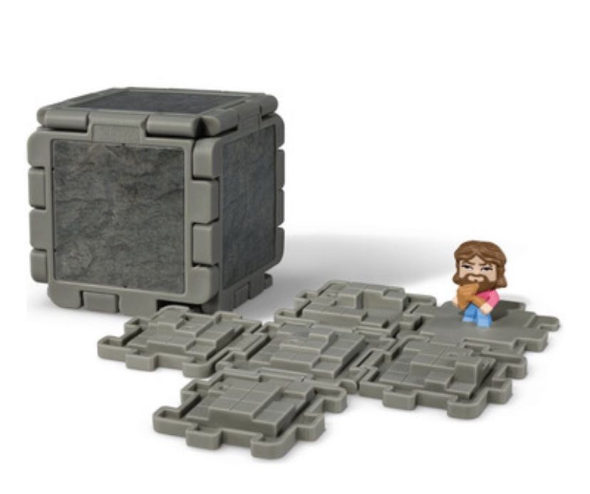 Mc Donald's Giocattoli: Mc Donalds Minecraft Grey Stone Block Garrett – Nuovo e nell'imballaggio originale da Vinelz venduto da Ricardo-Jo