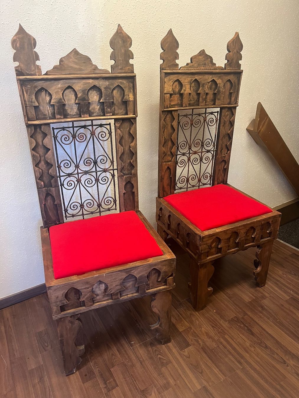 Fauteuils: Thronsessel – D'occasion à Weisslingen par Eniclote
